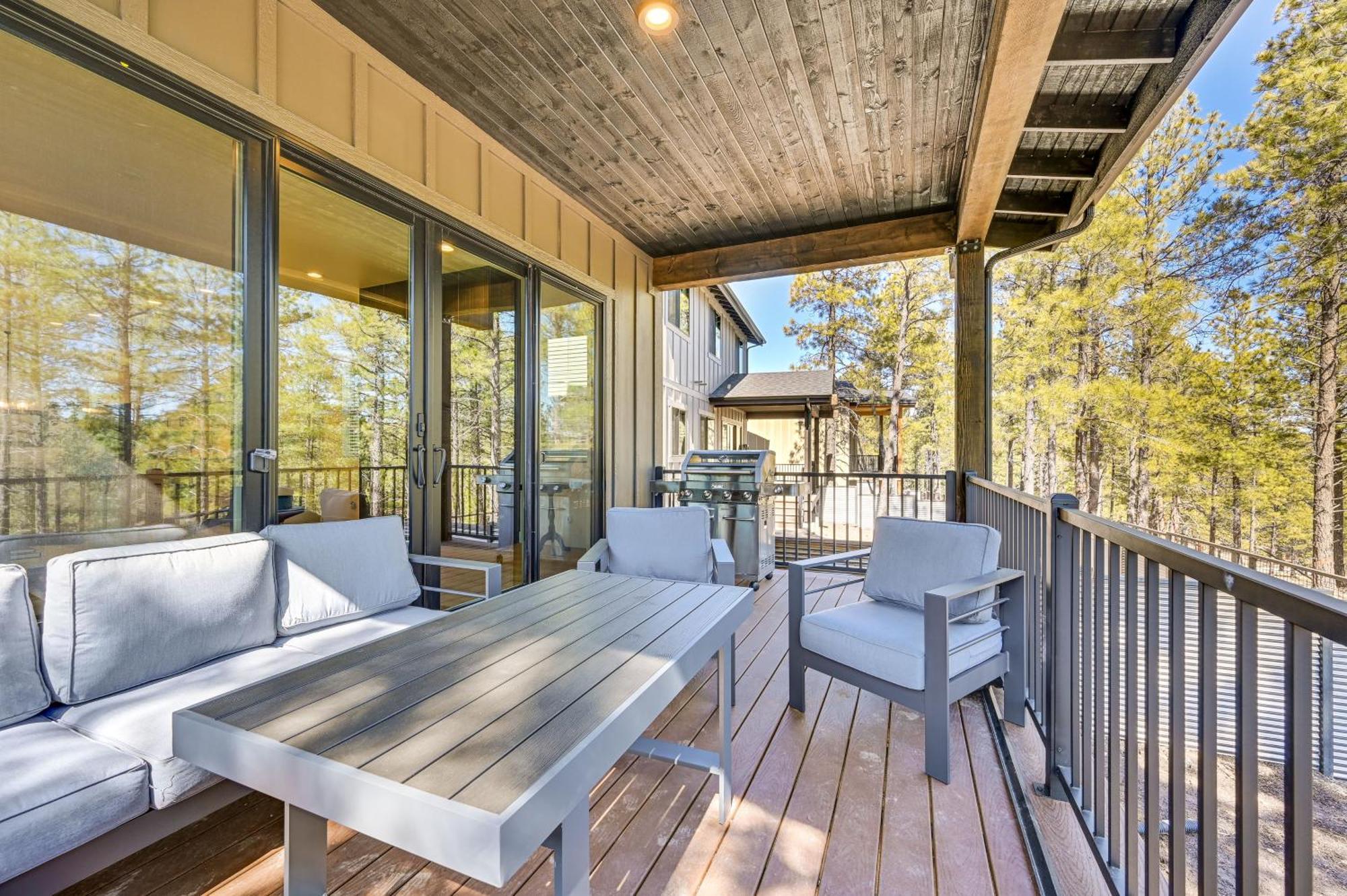 Flagstaff Group Getaway With Game Room And Deck Exterior photo